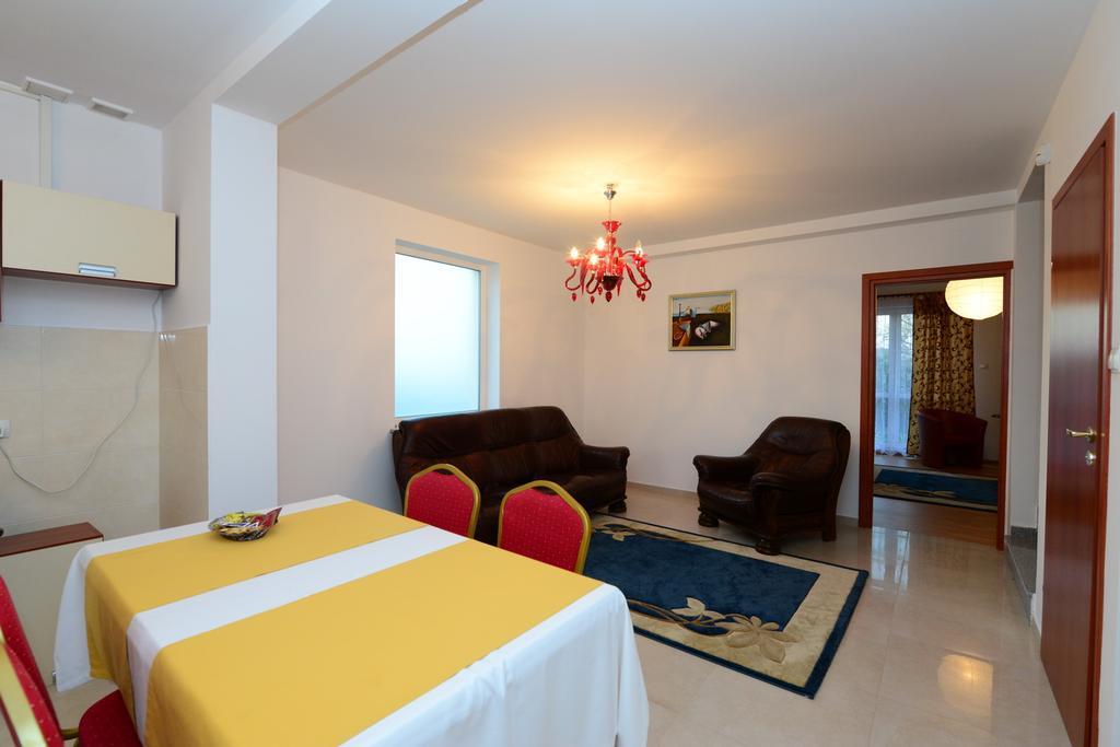 B&B Airport Modlin Nowy Dwor Mazowiecki Phòng bức ảnh